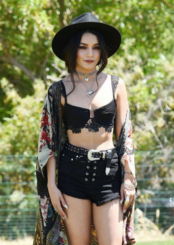 Vanessa-Hudgens--2017-Coachella-Music-Festival-Day-1--01-662x932